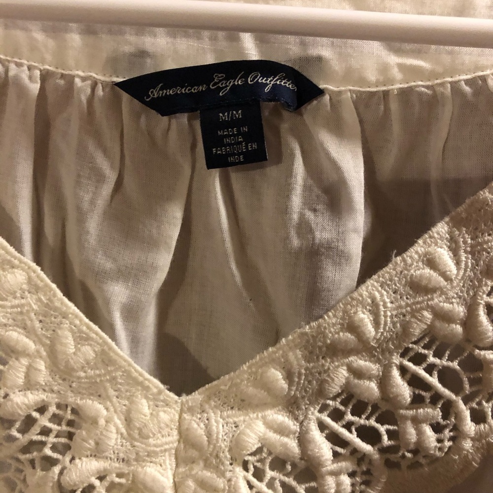 White blouse - Picture 2 of 2